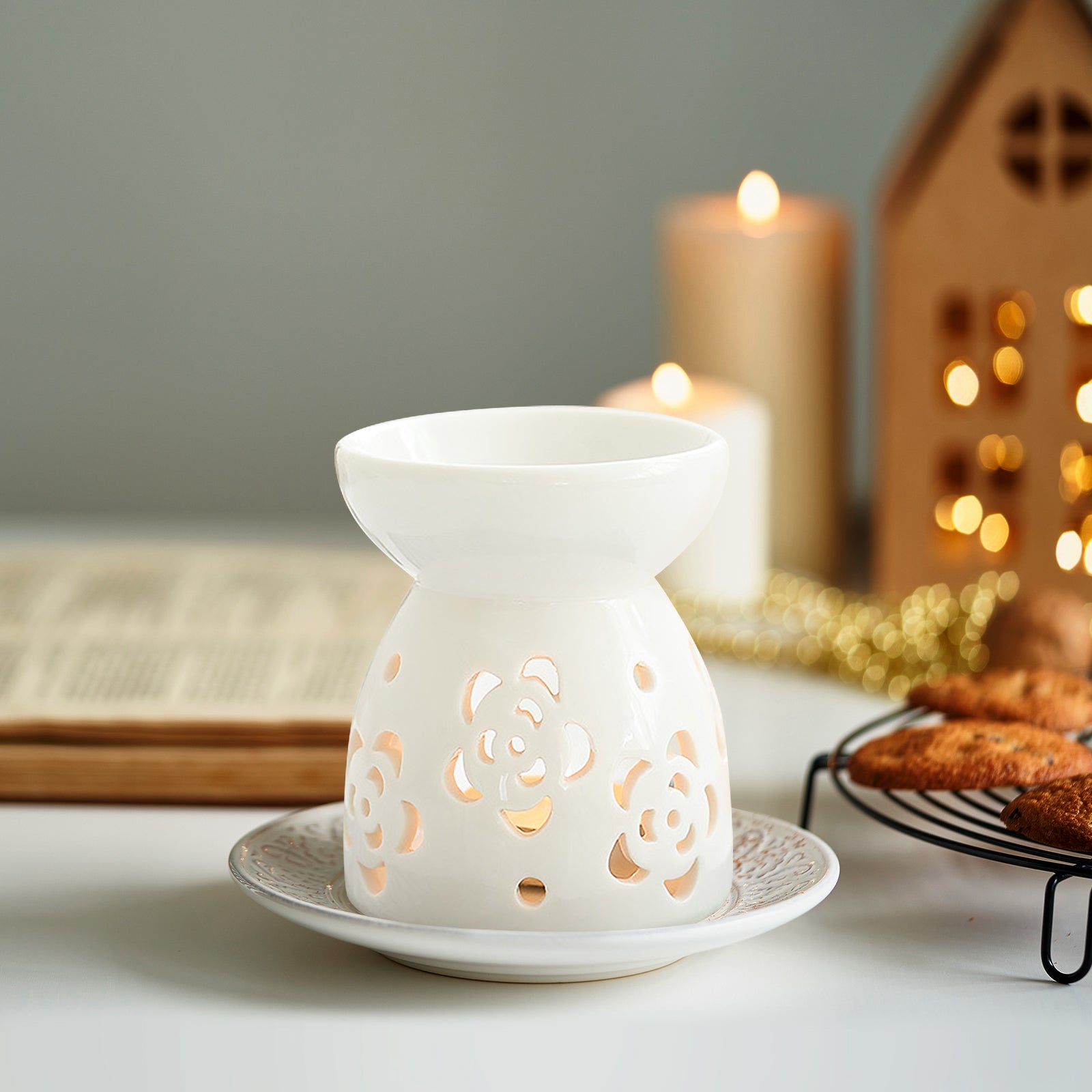 Elegant Ceramic Aromatherapy Oil Burner/ Essential Oil Burner with Decorative Star, Floral, and Leaf Cut-Out Designs
