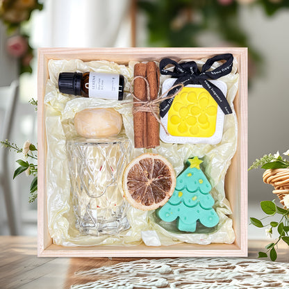 Elegant Gift Basket with Crystal Diffuser, Christmas Candle, Fragrance Oil &amp; Ornament Decor
