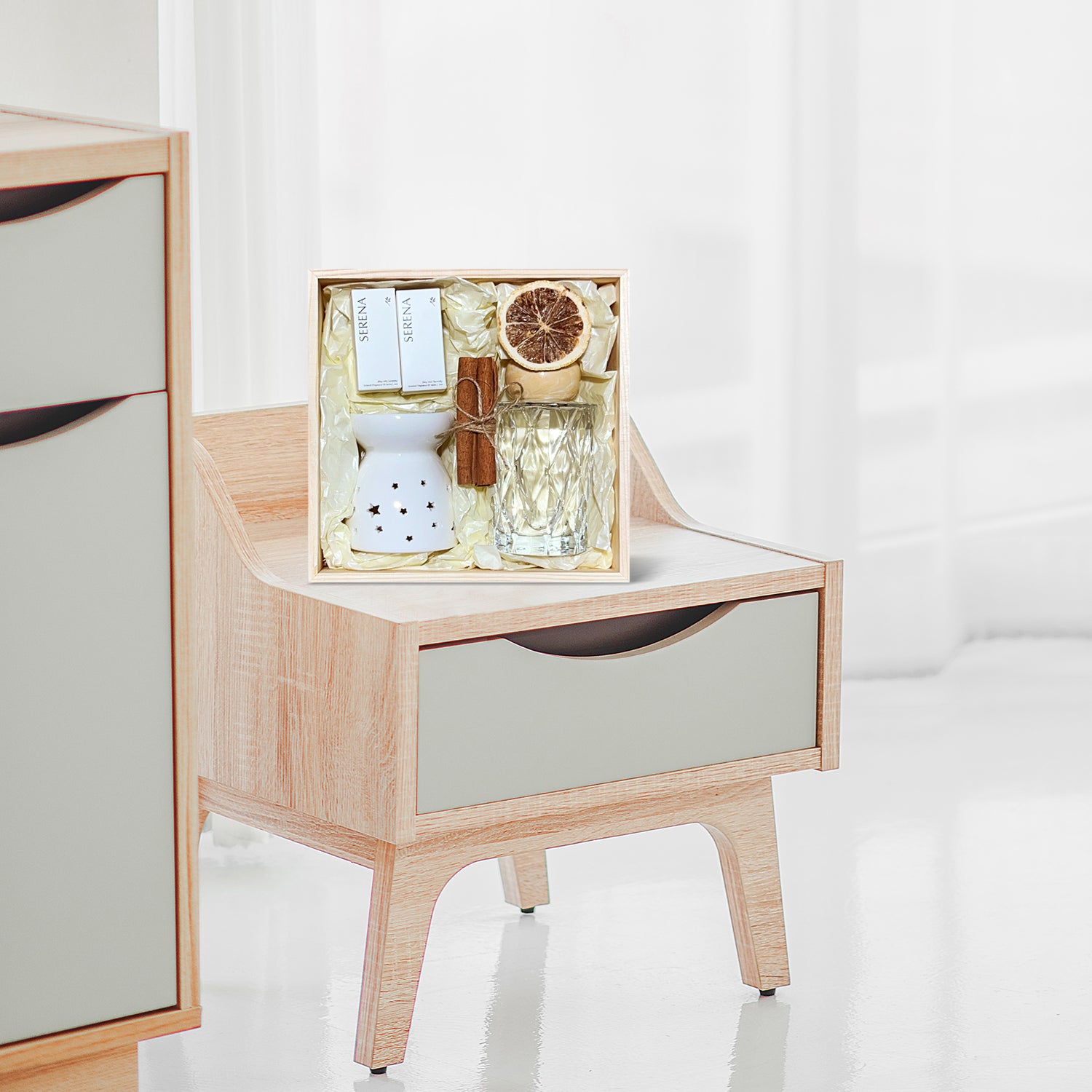 Perfect Home Fragrance Gift Set: Crystal Diffuser, Oil Burner &amp; Fragrance Oil