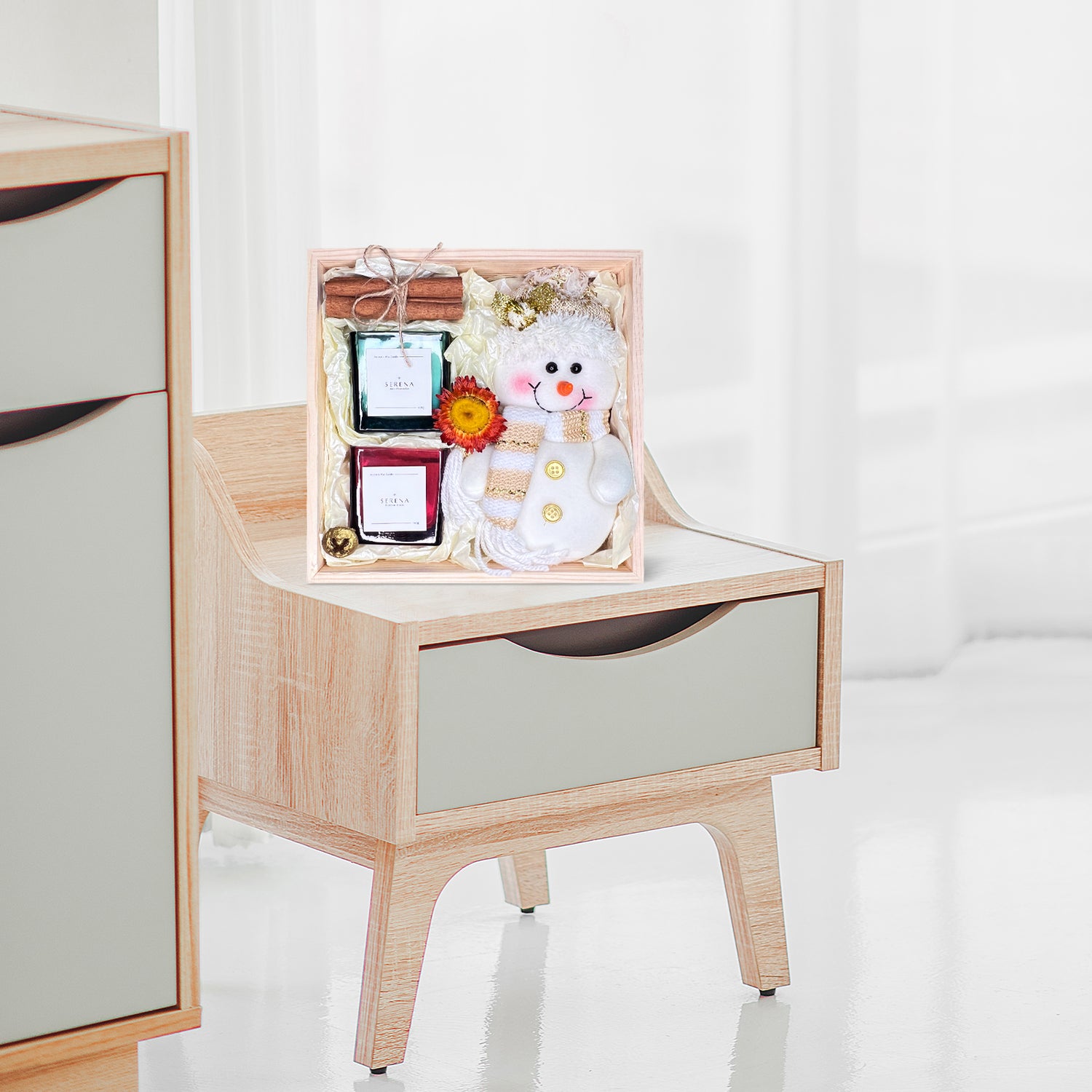 Perfect Christmas Gift Basket with Jar Candle, Snowman Plush &amp; Decorative Dried Flowers
