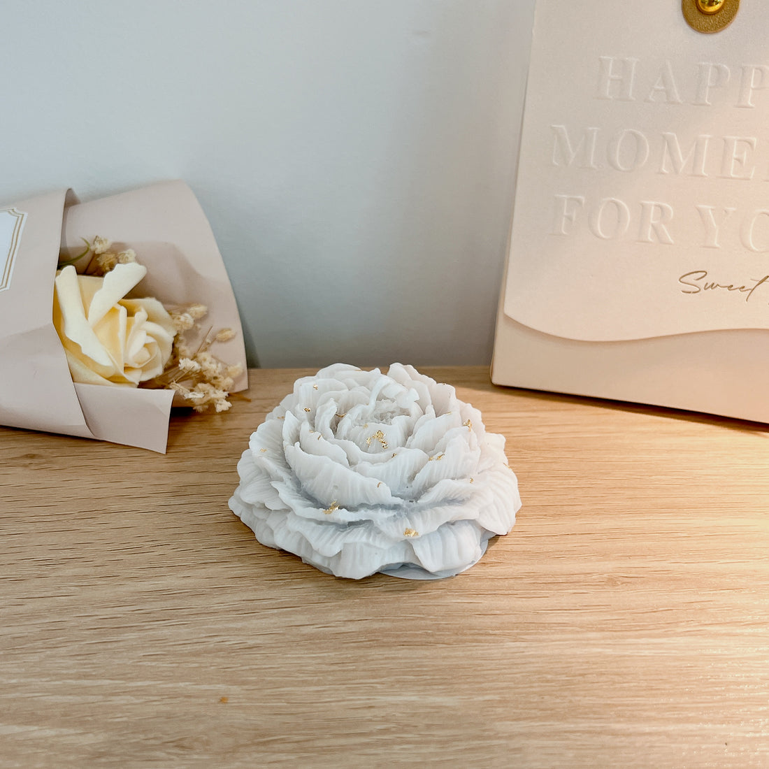 Blossom Candle, L&